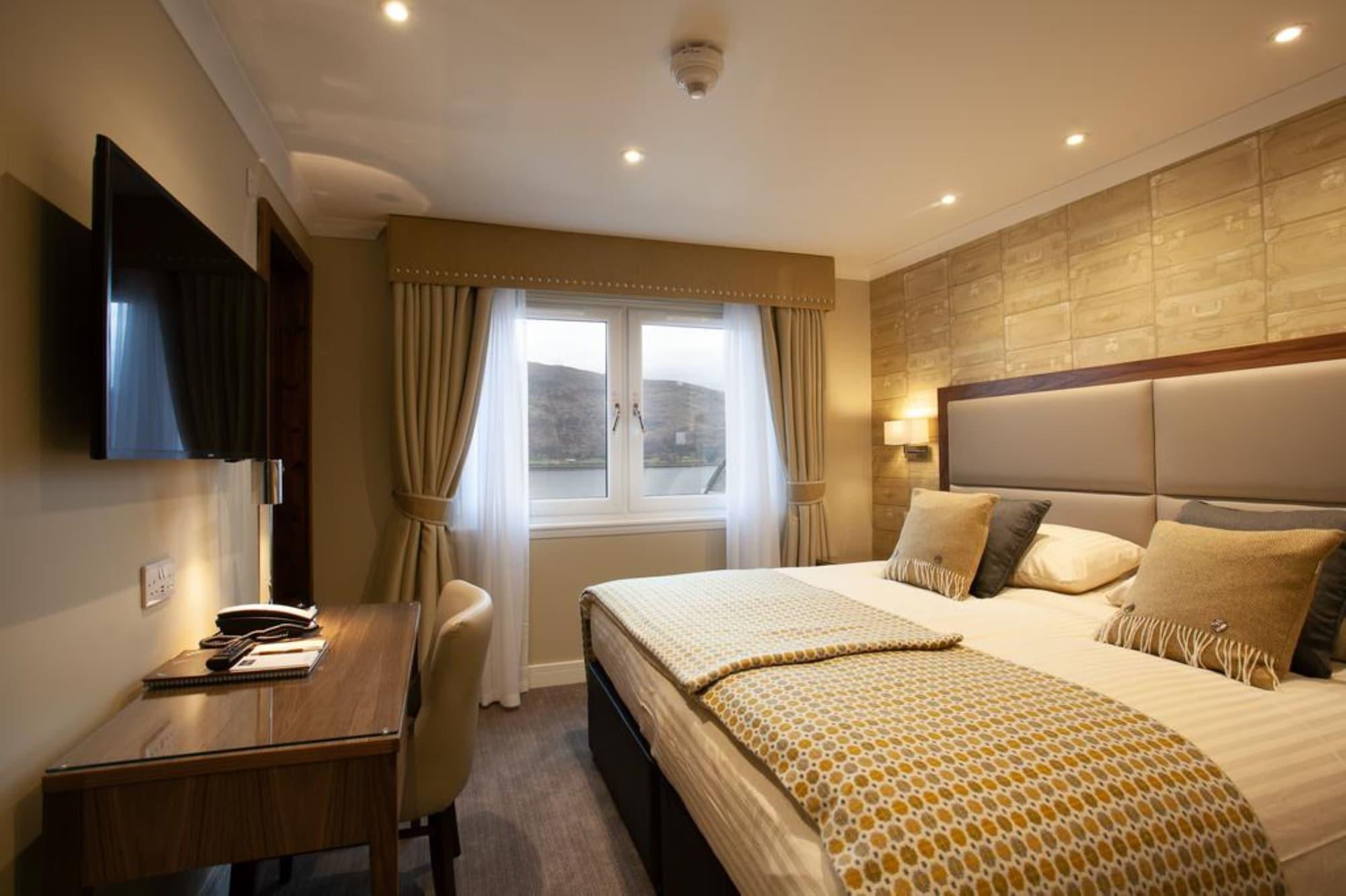 Cruachan Hotel Fort William Buitenkant foto